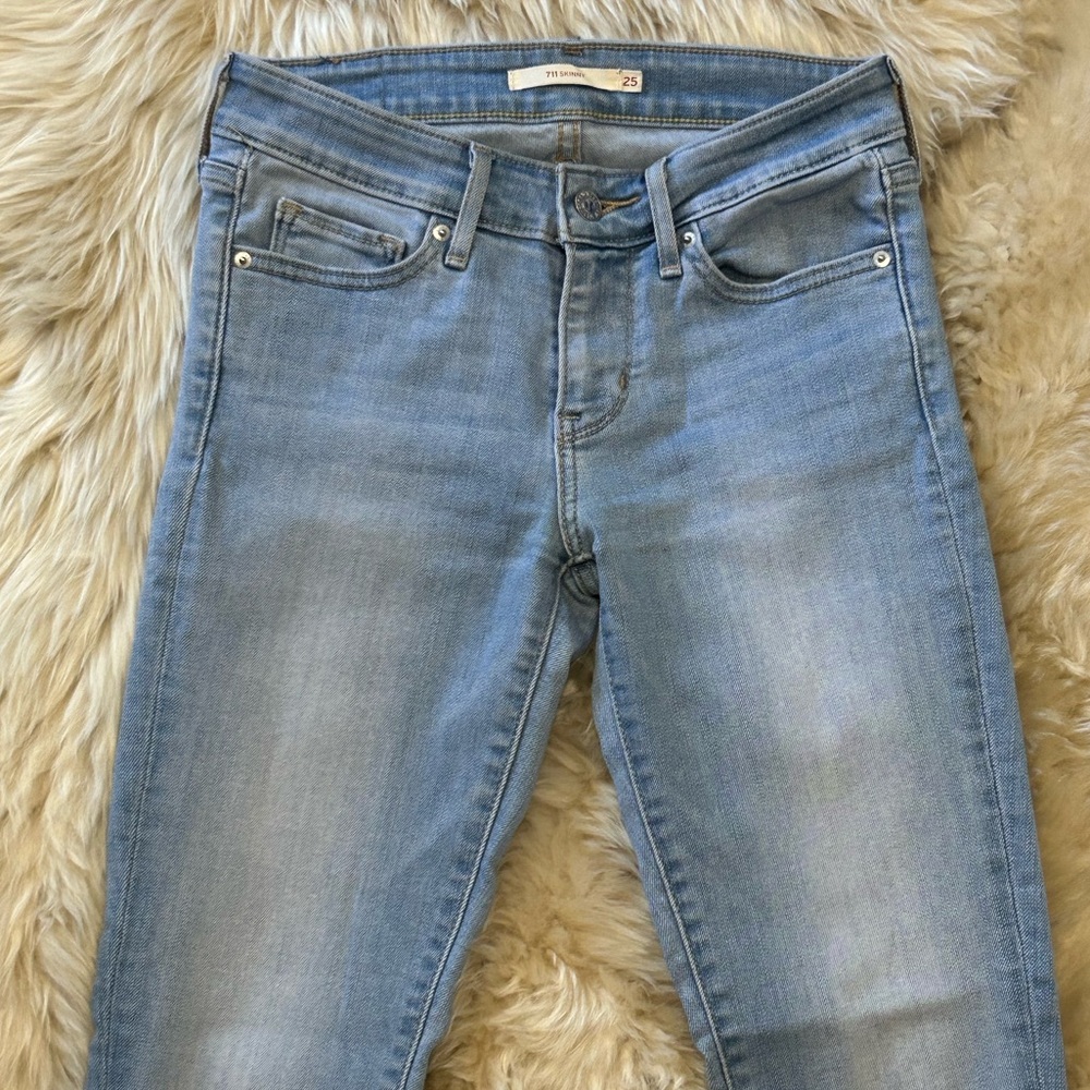 LEVIS 711 Skinny - Picture 6 of 8